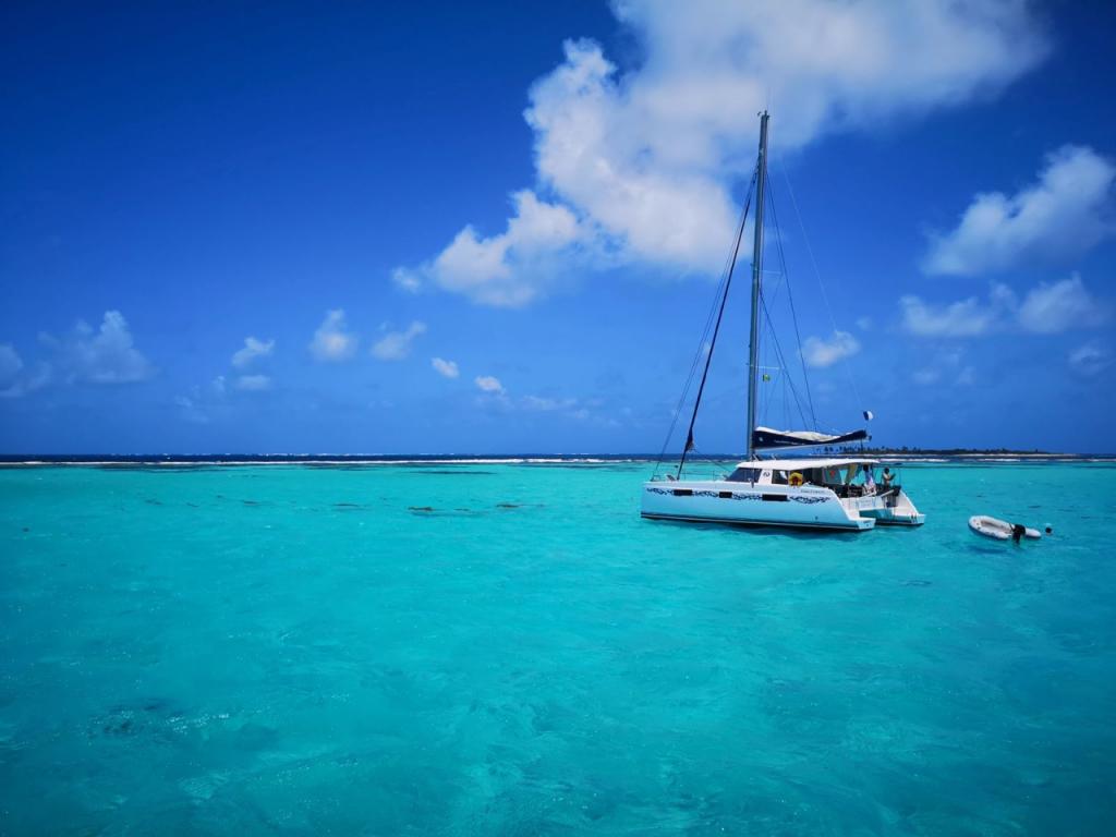Nautitech Open 40 — catamaran